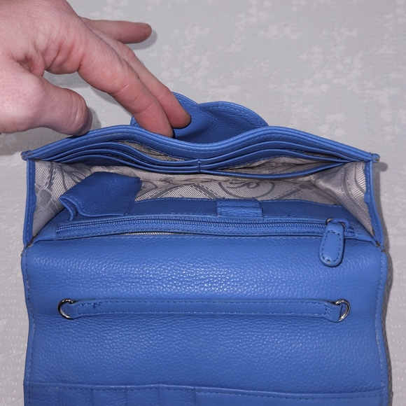 BRIGHTON Croc Embossed Blue Leather Clutch - Picture 10 of 13